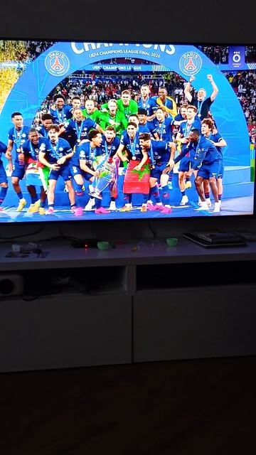 столько времени и псж ЧИМПИОН!!!!!🥳🥳