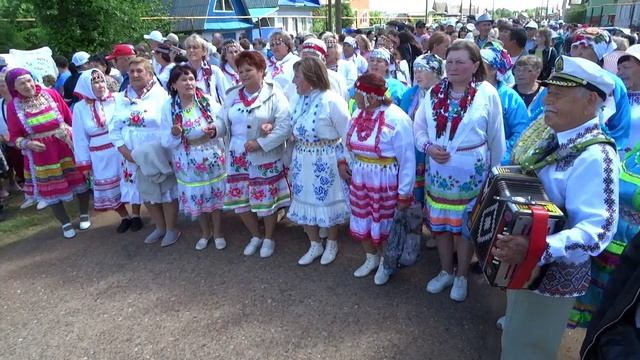 ТАКМАК-ВЛАК. Подсмотрено на СЕМЫК в Новая Бура. (Гармонь, А. Исинбаев). Видео Василия Хайбуллина смотреть онлайн