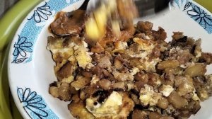 Мукбанг жареная картошка с мясом индейки и с яйцом