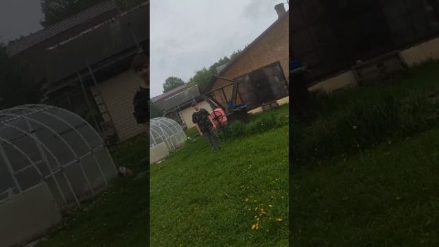 на улице.. эээ смотреть онлайн