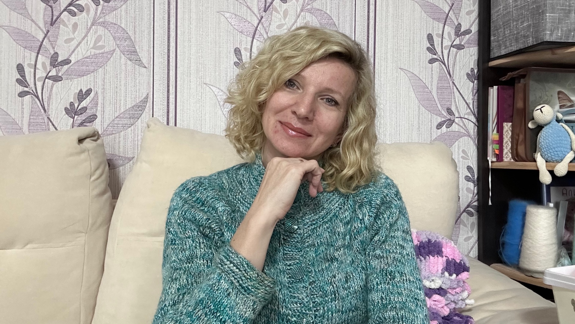 У меня снова две готовые работы 😊