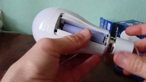 Светодиодная лампочка на аккумуляторах