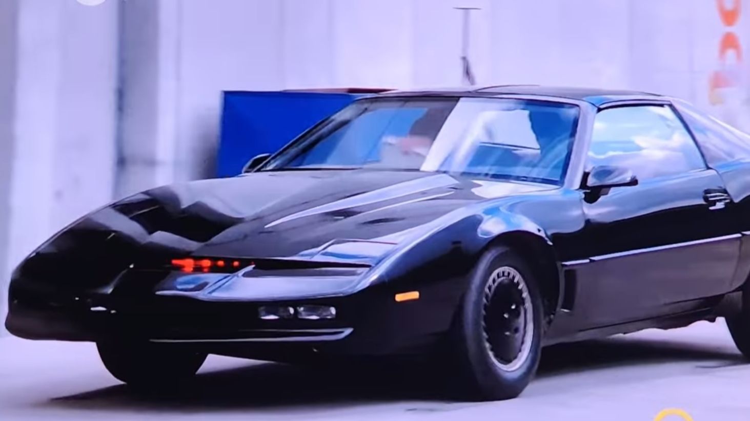 Knight Rider .. " Рыцарь Дорог " в игре Drive Zone.