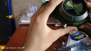 распаковка часов Омнитрикс