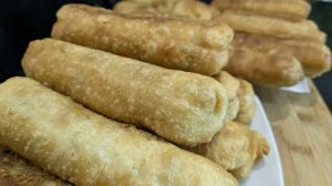 Пирожки как пух пузырчатые и хрустящие! Зачем в тесто кипяток? Потрясающий результат!