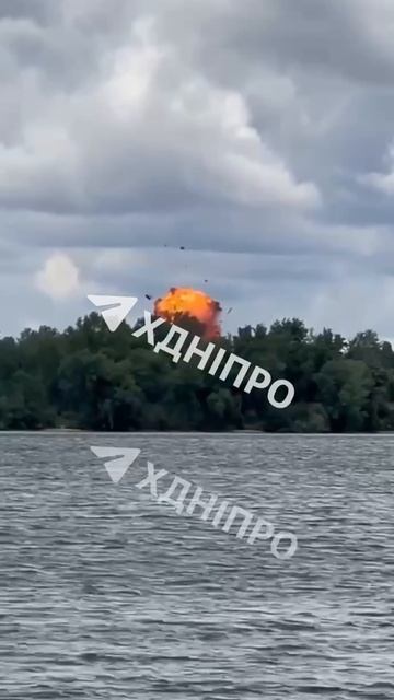 🔥🇺🇦Герань заходит на цель в Днепропетровске.🔞