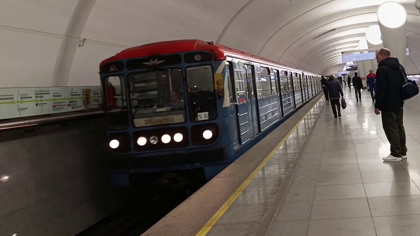 Метро Москвы огромная красивая большая подборка метрополитена станций и поездов | Столица Москва смотреть онлайн
