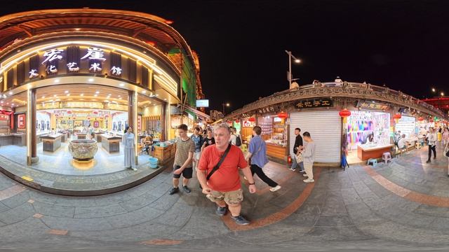 Самая яркая достопримечательность Чунцина. Китай 360°
