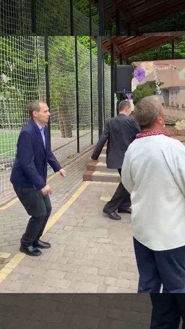 День вышиванки на Украине...Реально психбольница смотреть онлайн