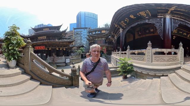 Самый популярный храм Чунцина. Китай 360°