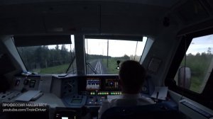 Под дождем со скорым поездом 🌧️ На электровозе ЭП20