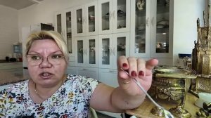Наталья Курбанова - Моя мать сломала мне жизнь. Нам привезли диваны.