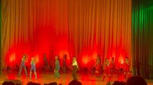 «Танцор диско!» 🪩 Disco dancer! Постановщик: Вилиляева Энара.