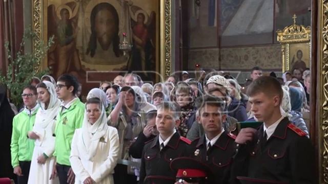 Божественная литургия в Троице-Сергиевой лавре в день Святой Троицы смотреть онлайн