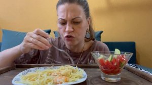 МУКБАНГ ПАСТА С КРЕВЕТКАМИ В СЛИВОЧНО-ЧЕСНОЧНОМ СОУСЕ/ОВОЩНОЙ САЛАТ/MUKBANG ЕДА ОБЖОР
