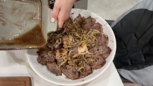 приготовьте уютную  кухню, запеченную курицу по-марбельски Сирканис