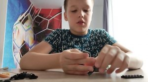 Собираем машину с гусеницами из лего