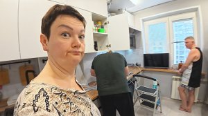 Череда НЕУДАЧ! Нам не СМОГ помочь даже ЭЛЕКТРИК! Всё оказалось СЛОЖНЕЕ! Придётся РАЗБИРАТЬ КУХНЮ?!