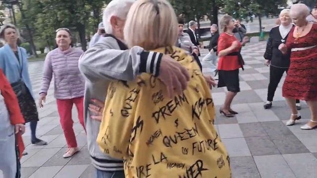 Я ГОТОВ ЦЕЛОВАТЬ ПЕСОК 🌺ТАНЦЫ ХАРЬКОВ 30.05.2026 смотреть онлайн