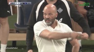 🏆 Новое правило ЧМ-2026 уже в деле: за задержку ухода с поля — минута в меньшинстве