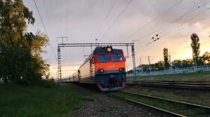 Электровоз эп1 с рейсом Москва Анапа