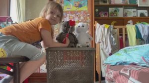 Ева ругается на Басика за все двойки