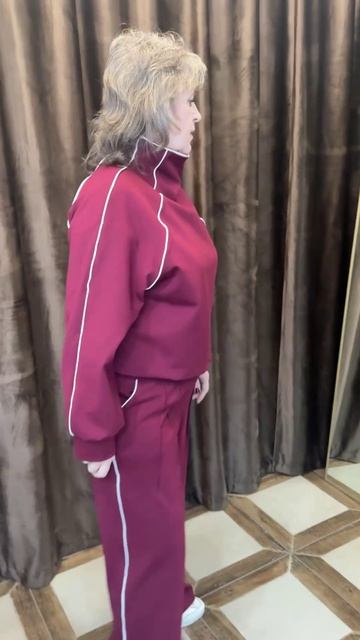 Трикотажный костюм на другой фигуре