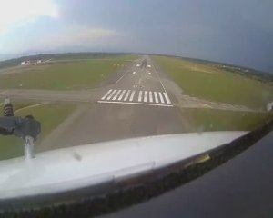 Подход, посадка аэр.Копитнари (online-video-cutter.com)