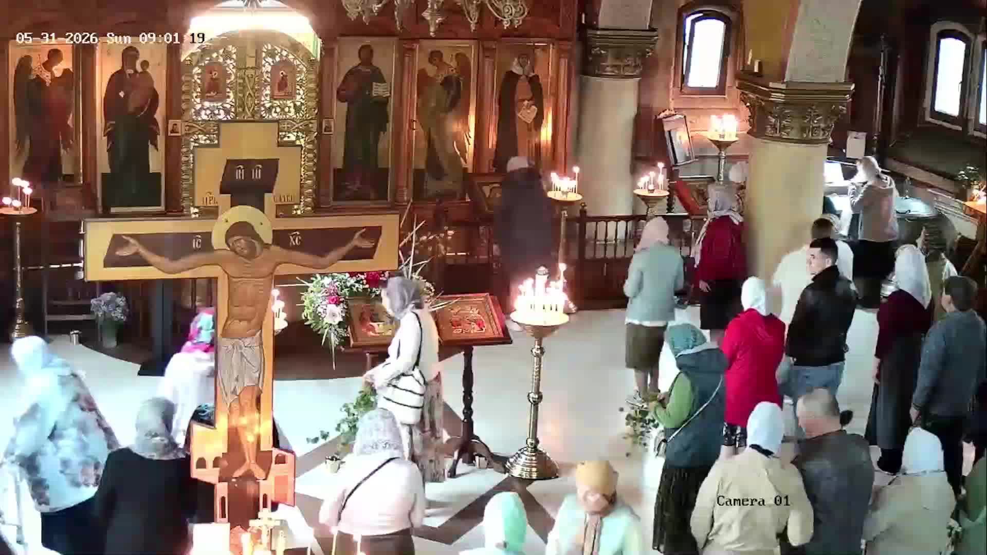 Божественная литургия. Неделя 8-я по Пасхе. День Святой Троицы. Пятидесятница 31.05.2026 в 09.00 смотреть онлайн