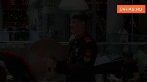 Оркестр суворовцев из Москвы покорил крышу «Броско Молл» на фестивале «Амурские волны»