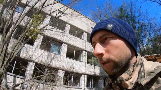 08 - Восьмой день в Чернобыльской зоне Самое жуткое место в Припяти МСЧ 126 смотреть онлайн