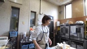 1 день работы скрытой кондитерской в жилом районе,