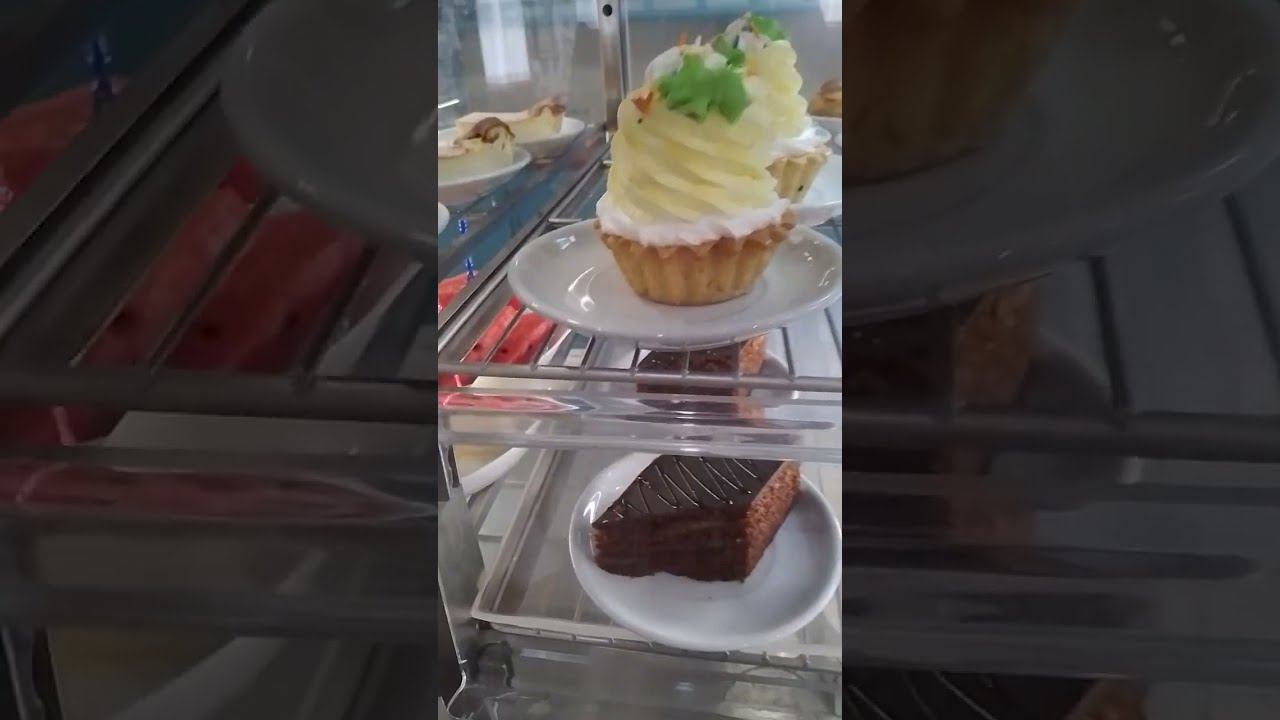 Где дёшево и вкусно  можно  пообедать  в Ессентуках ?  Деловой центр КВС, улица Пятигорская, дом 139