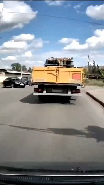 Какой скромный водитель на Ауди