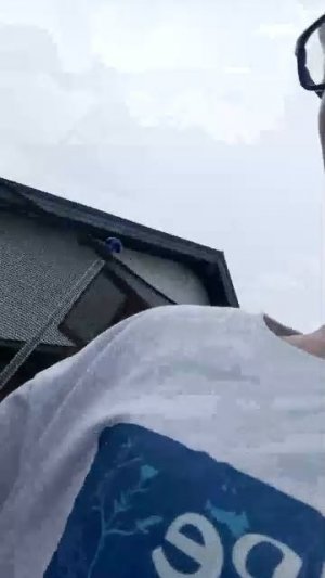 прыгаем на батуте