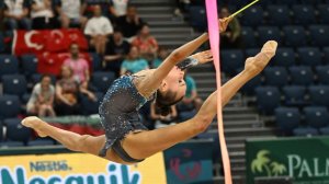 Гимнастка Заикина взяла золото в упражнении с лентой на чемпионате Европы