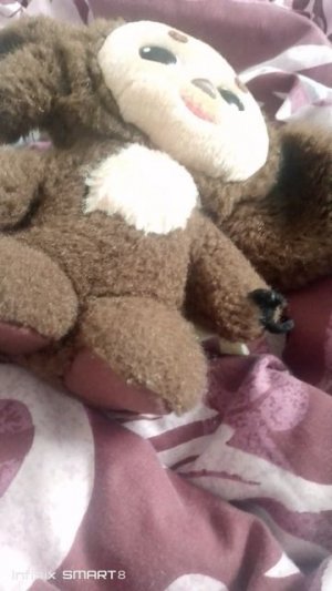 сегодня вечеринка пока Чебурашка танцевал я увидел что моя мама пришла и танцует смешно