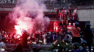 Беспорядки вспыхнули во Франции после победы ПСЖ в Лиге чемпионов