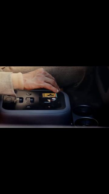 Ferrari Luce — возможно, новый iPhone от мира автомобилей смотреть онлайн
