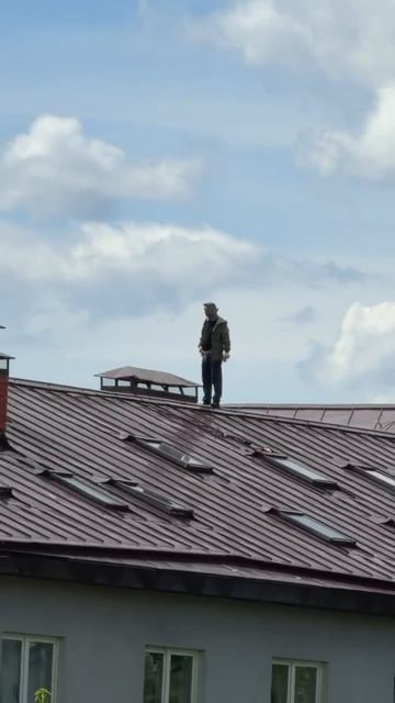 Пожар в Звенигороде начался с кровли смотреть онлайн