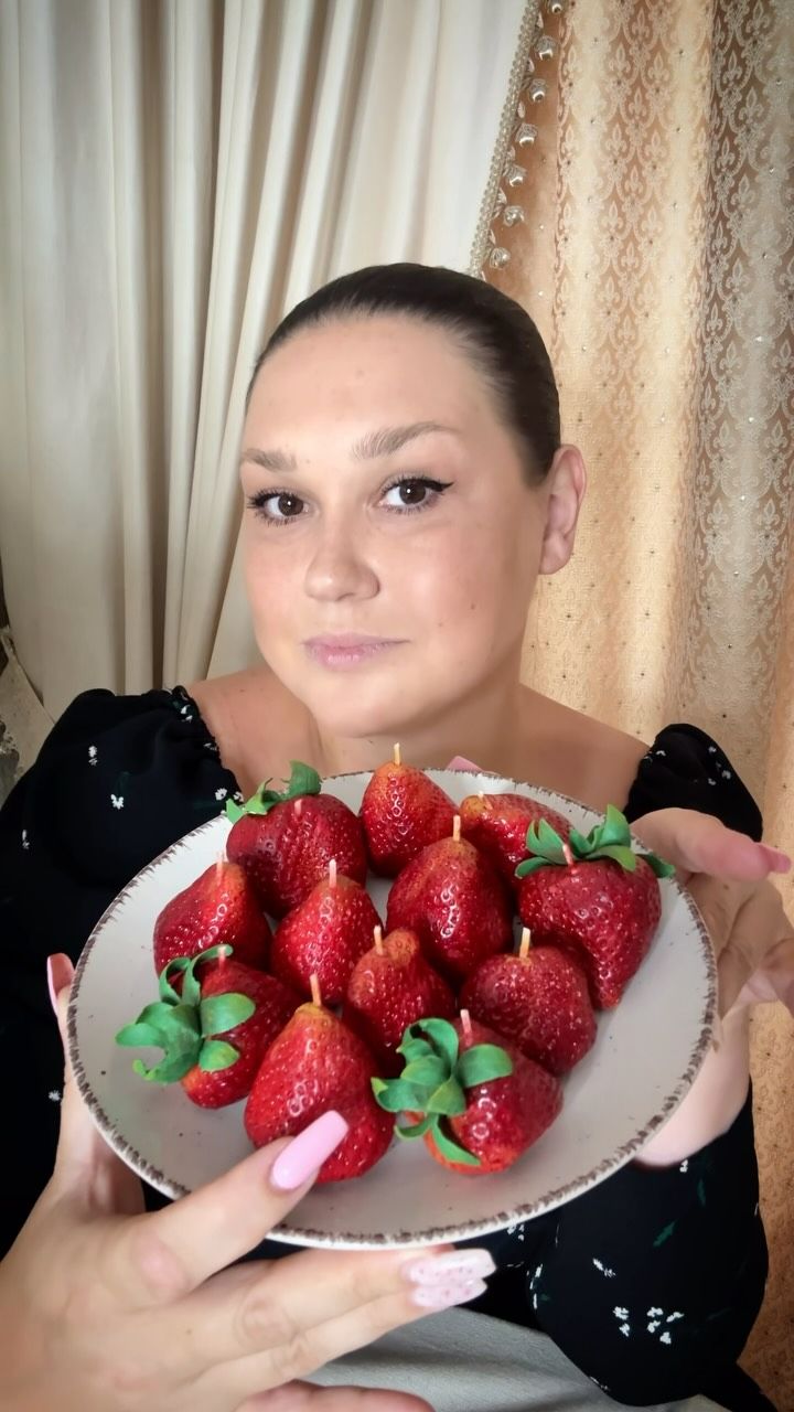 Самые трендовые свечи этого лета 🍓🍓🍓🕯️