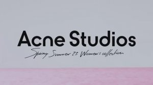 Показ женской коллекции Acne Studios весна-лето 2023