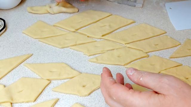 Вкуснятина к чаю за 20 минут на сковороде! Пышные вергуны. Бюджетная вкусная выпечка на кефире