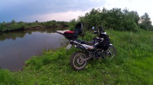 Поехал порыбачить на мотоцикле на речку Пышма. Капец много рыбы поймал))