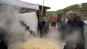 На перевале Гум-Баши прошёл конный пробег в честь Дня возрождения карачаевского народа
