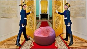 Стихи. Кремлёвский пуфик. Ростислав Векленко.