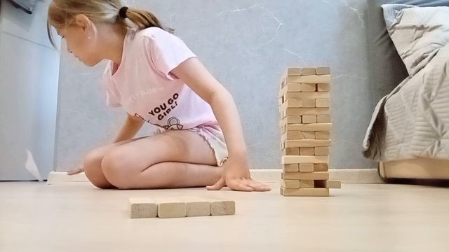 играем в дженго 👌 ДЕВОЧКИ TV смотреть онлайн