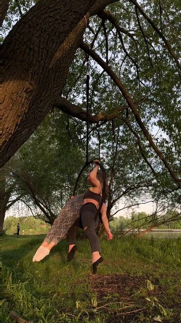 Aerial Hoop Duo 
Воздушное кольцо дуэт