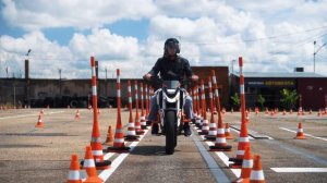 Экзамен ГИБДД на категорию «А» на автодроме автошколы «Флагман»