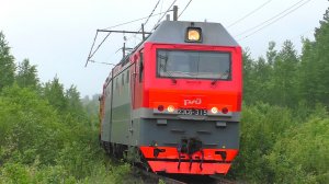 2ЭС6-315 «Синара» с хозяйственным поездом